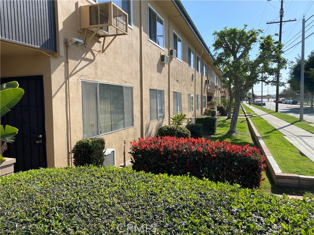 Detail Gallery Image 1 of 1 For 3010 Vineland Ave #3,  Baldwin Park,  CA 91706 - 1 Beds | 1 Baths