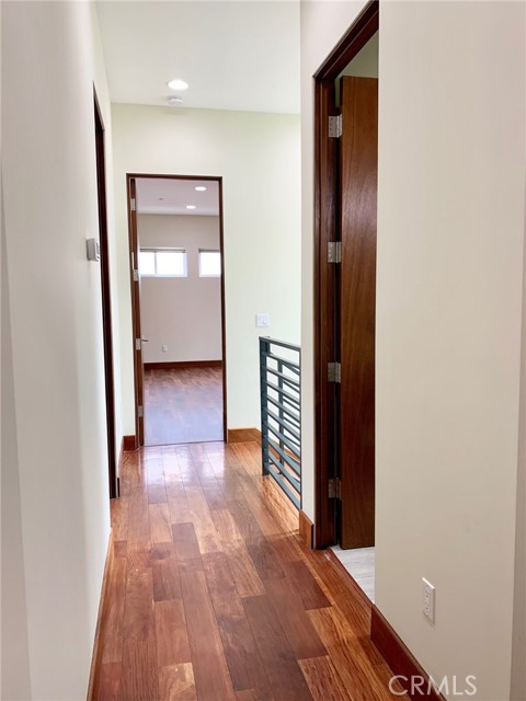 1933 Gates Avenue, Redondo Beach, California 90278, 4 Bedrooms Bedrooms, ,3 BathroomsBathrooms,Residential,Sold,Gates,SB21164757