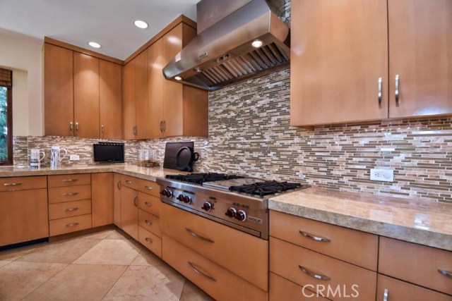 Kitchen Range Side