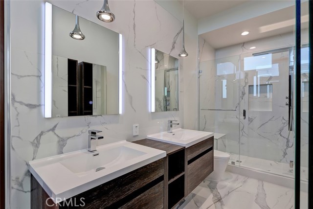 2022 Harriman Lane, Redondo Beach, California 90278, 5 Bedrooms Bedrooms, ,4 BathroomsBathrooms,Residential,Sold,Harriman,SB18297580