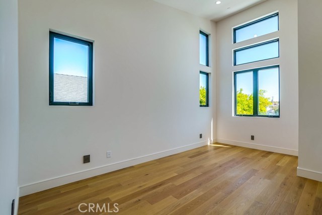 521 Helberta Avenue, Redondo Beach, California 90277, 4 Bedrooms Bedrooms, ,3 BathroomsBathrooms,Residential,Sold,Helberta,SB19088015