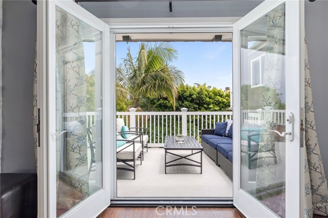 706 Anderson Street, Manhattan Beach, California 90266, 3 Bedrooms Bedrooms, ,2 BathroomsBathrooms,Residential,Sold,Anderson,SB21117273