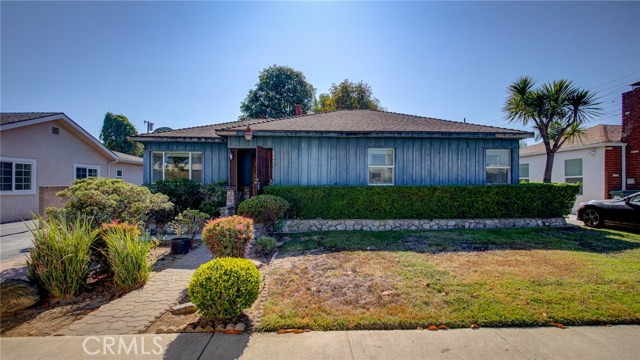 2606 Manhattan Beach Boulevard, Redondo Beach, California 90278, 3 Bedrooms Bedrooms, ,1 BathroomBathrooms,Residential,Sold,Manhattan Beach,PW19258386