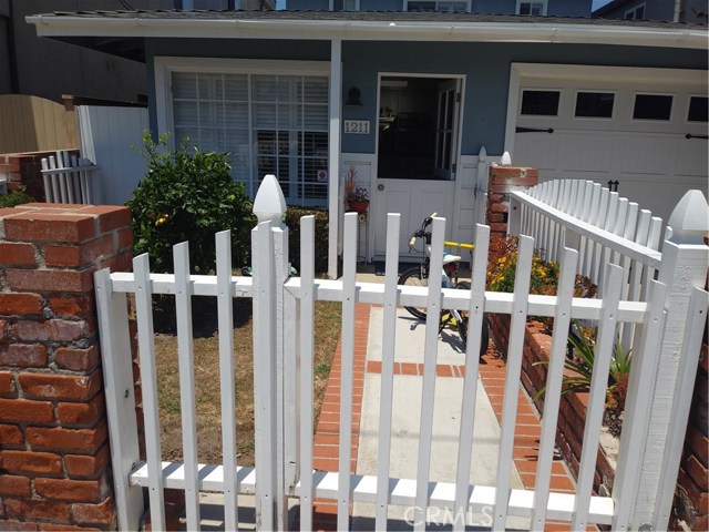 1211 20th Street, Hermosa Beach, California 90254, 3 Bedrooms Bedrooms, ,2 BathroomsBathrooms,Residential,Sold,20th,OC19135116 1211 20th Street, Hermosa Beach, California 90254, 3 Bedrooms Bedrooms, ,2 BathroomsBathrooms,Residential,Sold,20th,OC19135116