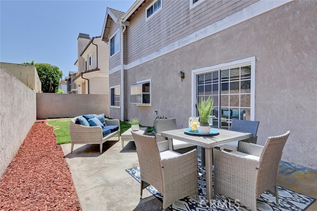 Tons of sunlight for all your gardening