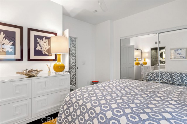 720 Manhattan Beach Boulevard, Manhattan Beach, California 90266, 2 Bedrooms Bedrooms, ,2 BathroomsBathrooms,Residential,Sold,Manhattan Beach,SB20242786