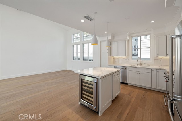 2114 Carnegie Lane, Redondo Beach, California 90278, 4 Bedrooms Bedrooms, ,4 BathroomsBathrooms,Residential,Sold,Carnegie,SB21029726