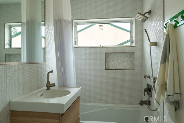 2511 Alvord Lane, Redondo Beach, California 90278, 3 Bedrooms Bedrooms, ,3 BathroomsBathrooms,Residential,Sold,Alvord,SB20062020