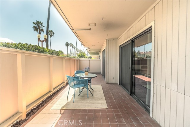 700 Esplanade, Redondo Beach, California 90277, 2 Bedrooms Bedrooms, ,2 BathroomsBathrooms,Residential,Sold,Esplanade,SB21037813