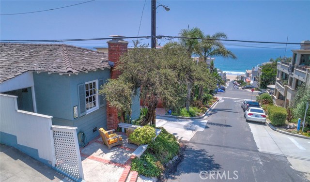 316 28th Street, Manhattan Beach, California 90266, 3 Bedrooms Bedrooms, ,2 BathroomsBathrooms,Residential,Sold,28th,SB18152418