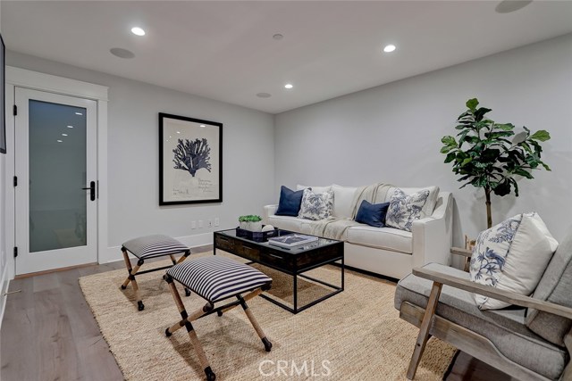 1716 Oak Avenue, Manhattan Beach, California 90266, 5 Bedrooms Bedrooms, ,5 BathroomsBathrooms,Residential,Sold,Oak,SB19008718