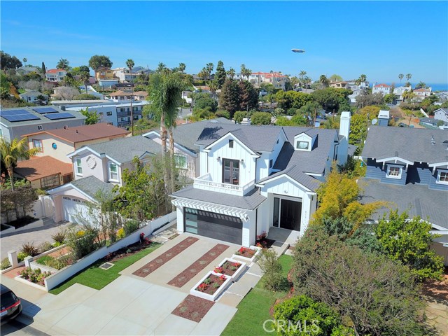 517 Juanita Avenue, Redondo Beach, California 90277, 5 Bedrooms Bedrooms, ,5 BathroomsBathrooms,Residential,Sold,Juanita,SB19074435