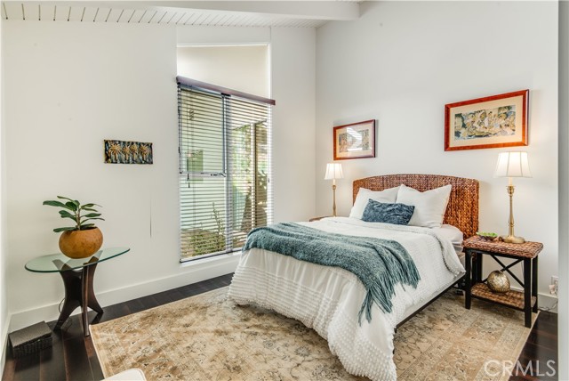 Bedroom with jack and Jill bathroom