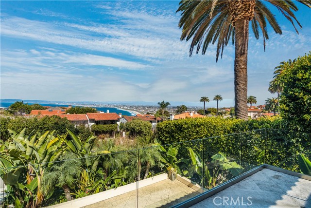 728 Via Del Monte, Palos Verdes Estates, California 90274, 3 Bedrooms Bedrooms, ,3 BathroomsBathrooms,Residential,Sold,Via Del Monte,PV21035827