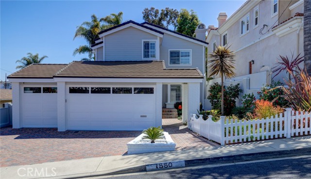 1550 11th Street, Manhattan Beach, California 90266, 5 Bedrooms Bedrooms, ,2 BathroomsBathrooms,Residential,Sold,11th,SB21069191