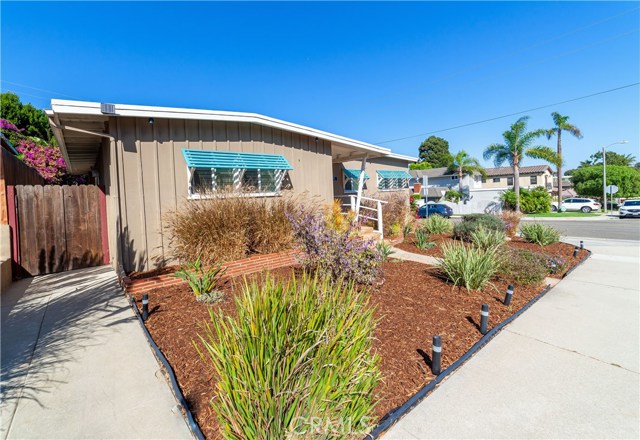 1221 Shelley Street, Manhattan Beach, California 90266, 3 Bedrooms Bedrooms, ,2 BathroomsBathrooms,Residential,Sold,Shelley,SB19239622