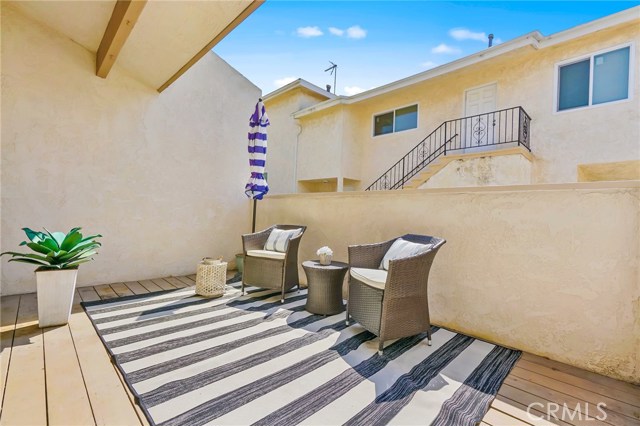 239 Juanita Avenue, Redondo Beach, California 90277, 2 Bedrooms Bedrooms, ,2 BathroomsBathrooms,Residential,Sold,Juanita,RS20073580