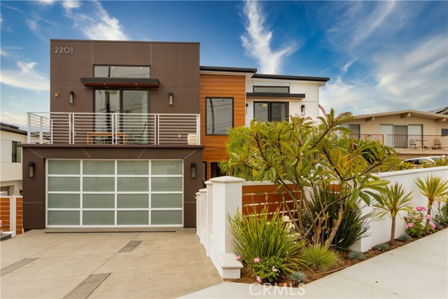 2201 Ripley Avenue, Redondo Beach, California 90278, 5 Bedrooms Bedrooms, ,5 BathroomsBathrooms,Residential,Sold,Ripley,SB20125595