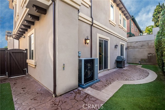 2005 Marshallfield Lane, Redondo Beach, California 90278, 4 Bedrooms Bedrooms, ,3 BathroomsBathrooms,Residential,Sold,Marshallfield,SB20008964