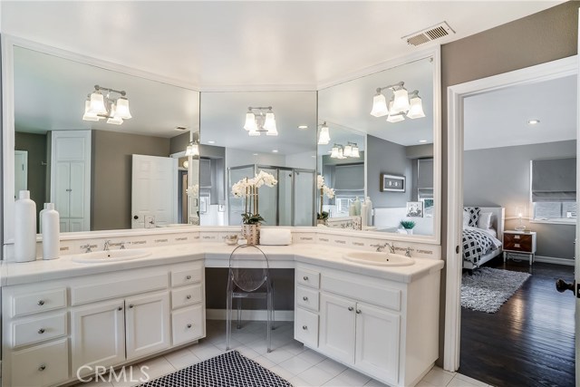 2301 Walnut Avenue, Manhattan Beach, California 90266, 4 Bedrooms Bedrooms, ,3 BathroomsBathrooms,Residential,Sold,Walnut,SB19070535