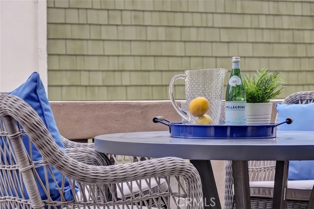 520 Esplanade, Redondo Beach, California 90277, 3 Bedrooms Bedrooms, ,2 BathroomsBathrooms,Residential,Sold,Esplanade,SB19051204