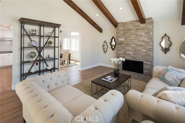 527 Maria Avenue, Redondo Beach, California 90277, 3 Bedrooms Bedrooms, ,2 BathroomsBathrooms,Residential,Sold,Maria,TR17109410