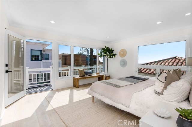 309 20th Place, Manhattan Beach, California 90266, 3 Bedrooms Bedrooms, ,1 BathroomBathrooms,Residential,Sold,20th,SB20217886