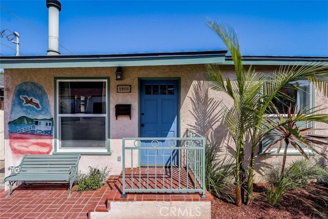 1908 Condon Avenue, Redondo Beach, California 90278, 2 Bedrooms Bedrooms, ,2 BathroomsBathrooms,Residential,Sold,Condon,PW21060307