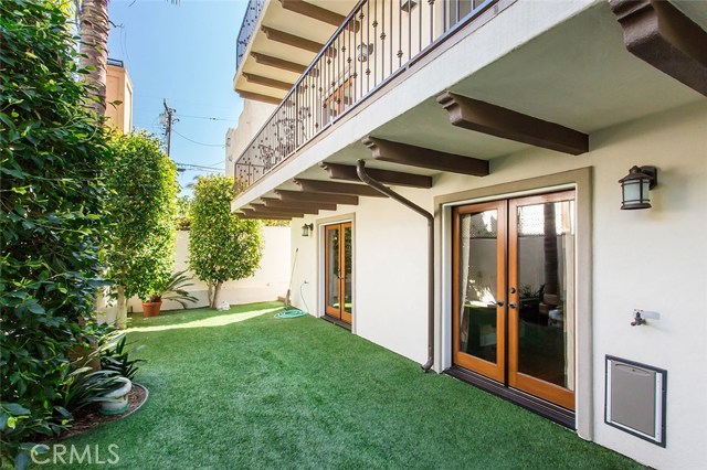 A back yard of any kind is a rarity for beach living, so this is certainly a treat for both guests and residents.