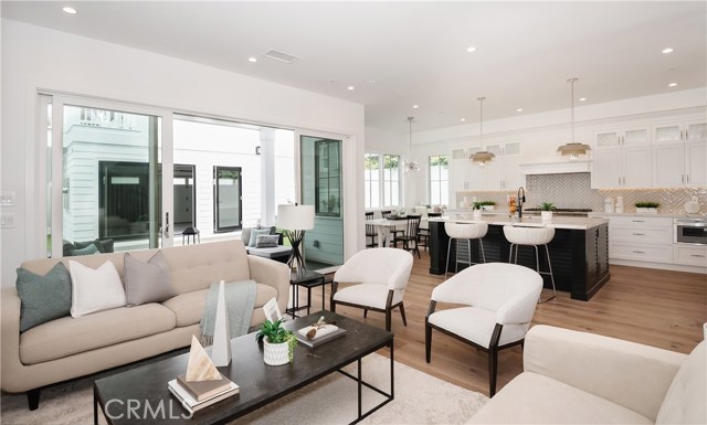 617 31st Street, Manhattan Beach, California 90266, 7 Bedrooms Bedrooms, ,2 BathroomsBathrooms,Residential,Sold,31st,SB20084953