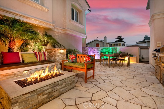 2005 Plant Avenue, Redondo Beach, California 90278, 4 Bedrooms Bedrooms, ,2 BathroomsBathrooms,Residential,Sold,Plant,SB20174146