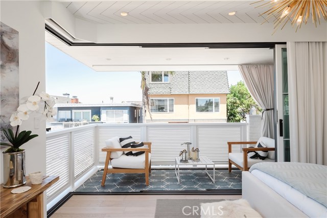 232 17th Street, Manhattan Beach, California 90266, 4 Bedrooms Bedrooms, ,1 BathroomBathrooms,Residential,Sold,17th,SB20151551