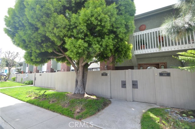 1018 Palm Lane, Redondo Beach, California 90278, 2 Bedrooms Bedrooms, ,2 BathroomsBathrooms,Residential,Sold,Palm,SB17081764