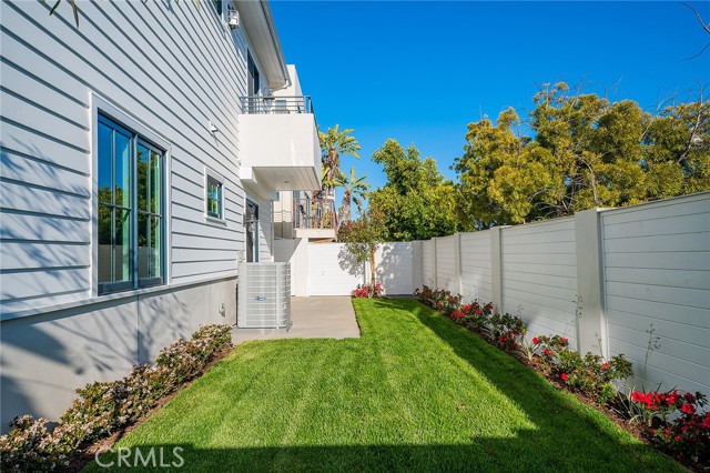 1920 Gates Ave, Redondo Beach, California 90278, 4 Bedrooms Bedrooms, ,4 BathroomsBathrooms,Residential,Sold,Gates Ave,SB21054568