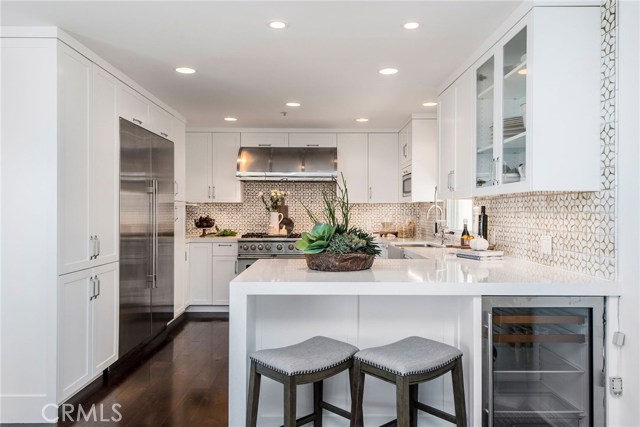 315 24th Street, Manhattan Beach, California 90266, 3 Bedrooms Bedrooms, ,3 BathroomsBathrooms,Residential,Sold,24th,SB19094149