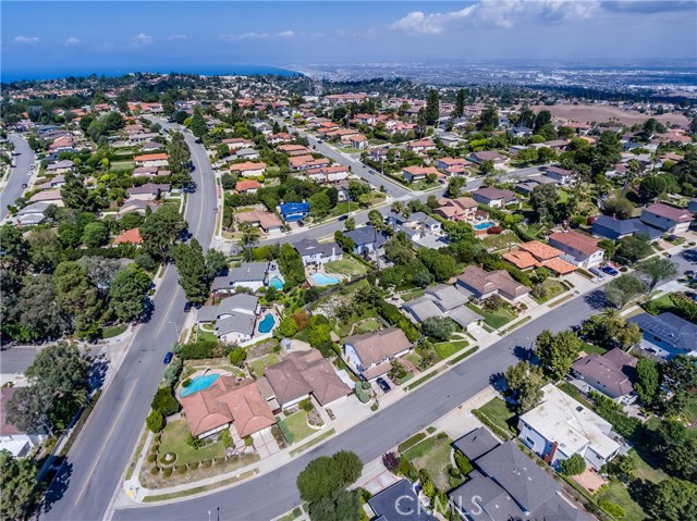 5669 Whitecliff Drive, Rancho Palos Verdes, California 90275, 4 Bedrooms Bedrooms, ,3 BathroomsBathrooms,Residential,Sold,Whitecliff,PV17220054