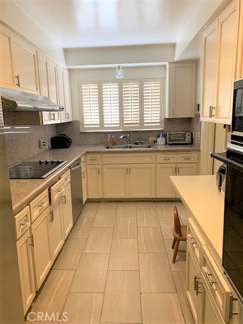 5630 Ravenspur, Rancho Palos Verdes, California 90275, 3 Bedrooms Bedrooms, ,3 BathroomsBathrooms,Residential,Sold,Ravenspur,SB21137374