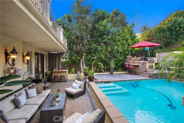 808 Maria Avenue, Redondo Beach, California 90277, 4 Bedrooms Bedrooms, ,3 BathroomsBathrooms,Residential,Sold,Maria,SB20184388