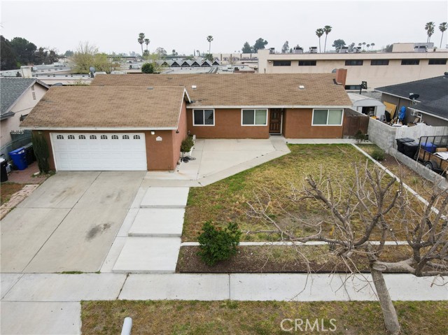 Detail Gallery Image 1 of 1 For 17755 Shamrock Ave, Fontana,  CA 92336 - 4 Beds | 2 Baths