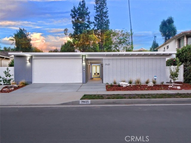 29625 Whitley Collins Drive, Rancho Palos Verdes, California 90275, 4 Bedrooms Bedrooms, ,2 BathroomsBathrooms,Residential,Sold,Whitley Collins,PV21189080