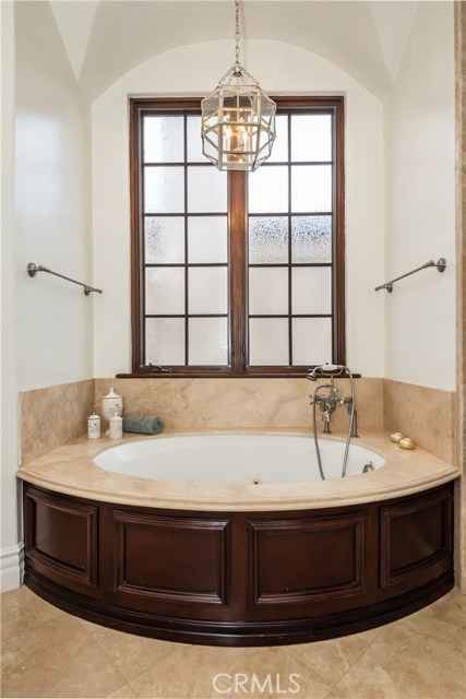 441 1st Street, Manhattan Beach, California 90266, 5 Bedrooms Bedrooms, ,4 BathroomsBathrooms,Residential,Sold,1st,SB19263313