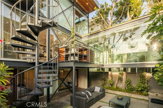 464 34th Street, Manhattan Beach, California 90266, 4 Bedrooms Bedrooms, ,3 BathroomsBathrooms,Residential,Sold,34th,SB21028091