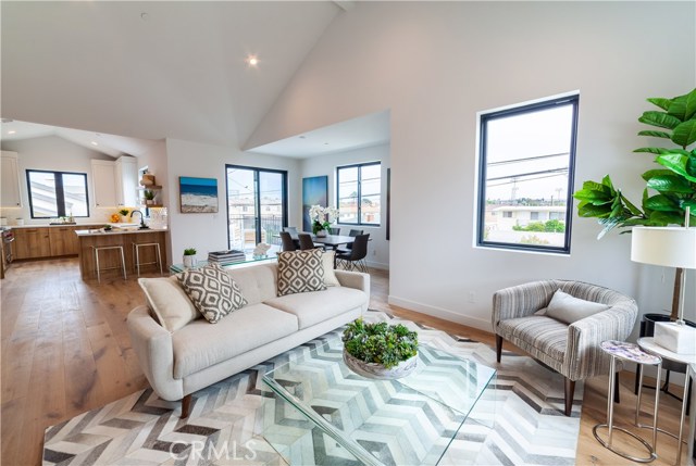 2313 Carnegie Lane, Redondo Beach, California 90278, 4 Bedrooms Bedrooms, ,3 BathroomsBathrooms,Residential,Sold,Carnegie,SB19138733