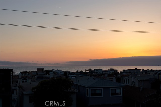 130 Monterey Boulevard, Hermosa Beach, California 90254, 2 Bedrooms Bedrooms, ,2 BathroomsBathrooms,Residential,Sold,Monterey,SB19133846