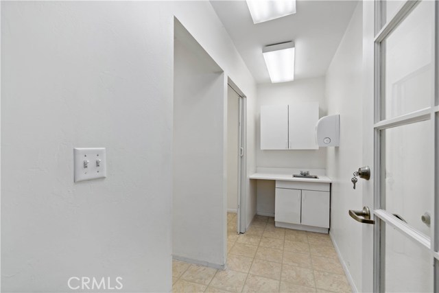 Valley, 92025, ,Commercial,For Sale,Valley,SW20155378