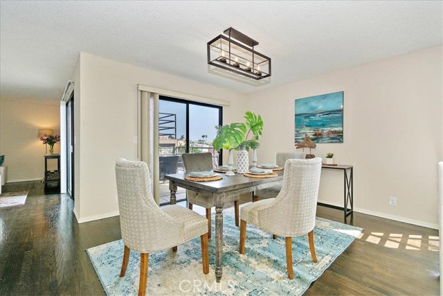 1287 7th Place, Hermosa Beach, California 90254, 4 Bedrooms Bedrooms, ,3 BathroomsBathrooms,Residential,Sold,7th,TR19240895