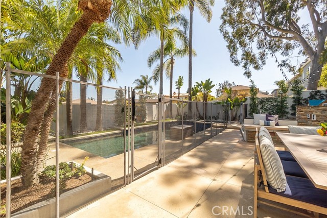 1550 11th Street, Manhattan Beach, California 90266, 5 Bedrooms Bedrooms, ,2 BathroomsBathrooms,Residential,Sold,11th,SB21069191