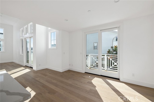 2112 Carnegie Lane, Redondo Beach, California 90278, 5 Bedrooms Bedrooms, ,5 BathroomsBathrooms,Residential,Sold,Carnegie,SB21029715