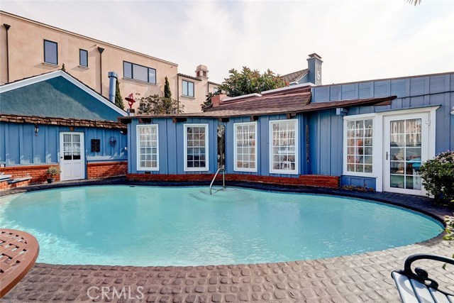 435 29th Street, Manhattan Beach, California 90266, 3 Bedrooms Bedrooms, ,2 BathroomsBathrooms,Residential,Sold,29th,SB19032989