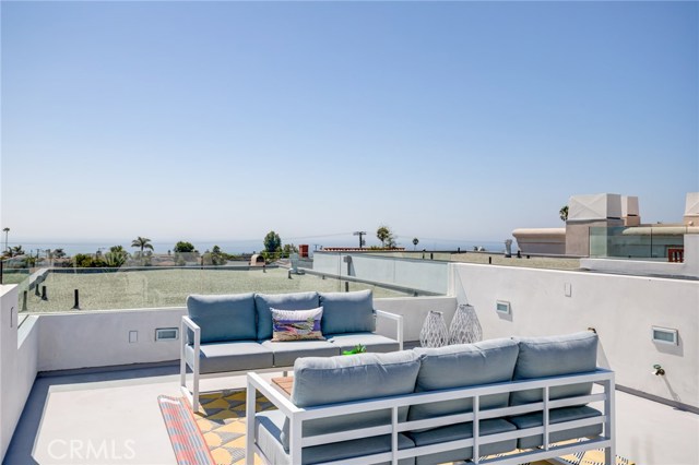 1511 Golden Avenue, Hermosa Beach, California 90254, 5 Bedrooms Bedrooms, ,2 BathroomsBathrooms,Residential,Sold,Golden,SB19224666